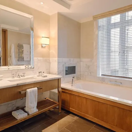 Corinthia London Hotel Exterior photo